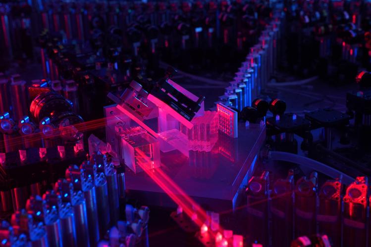 中国量子计算原型机"九章"算力有多强?一文解读